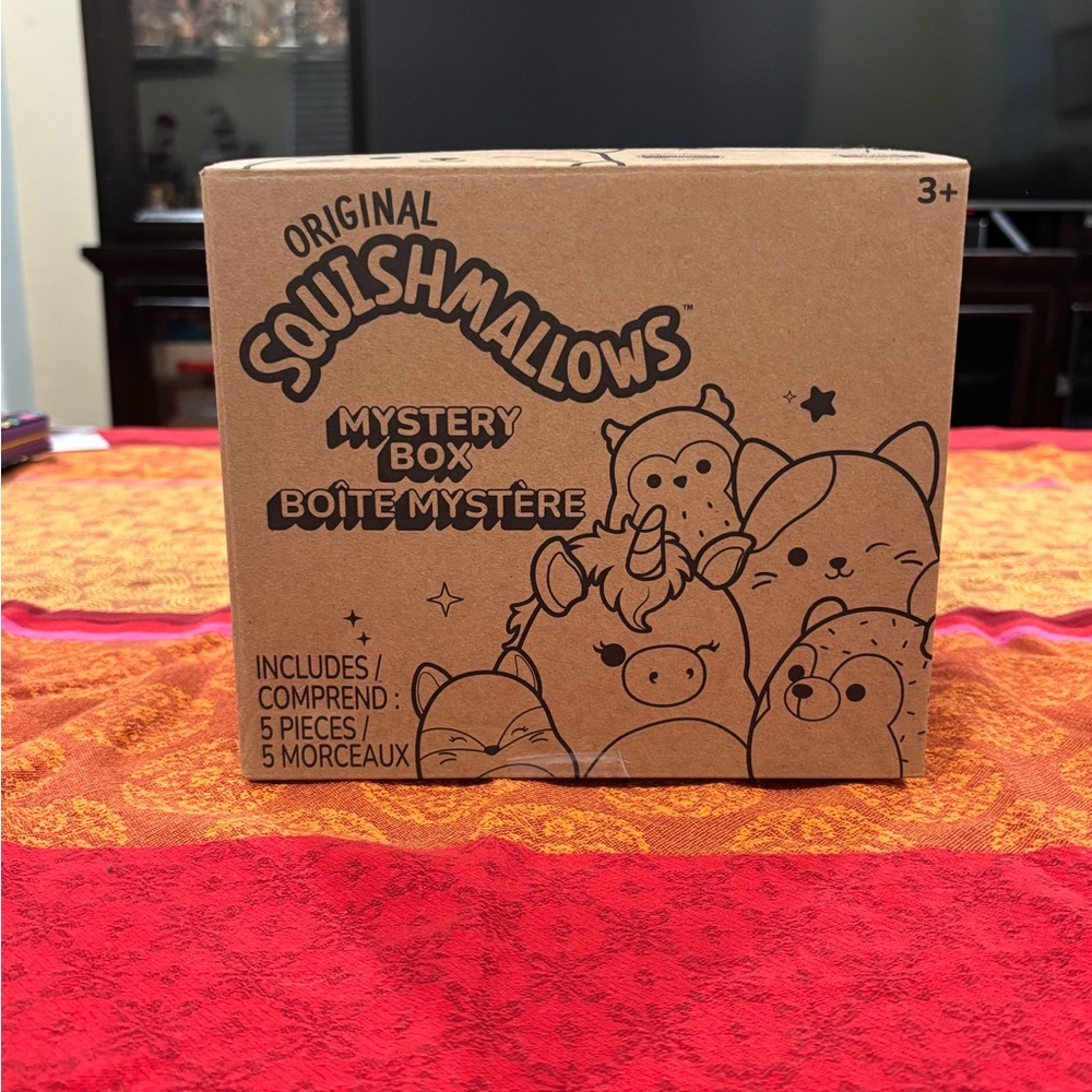 Squishmallows Mystery box. 5 minis